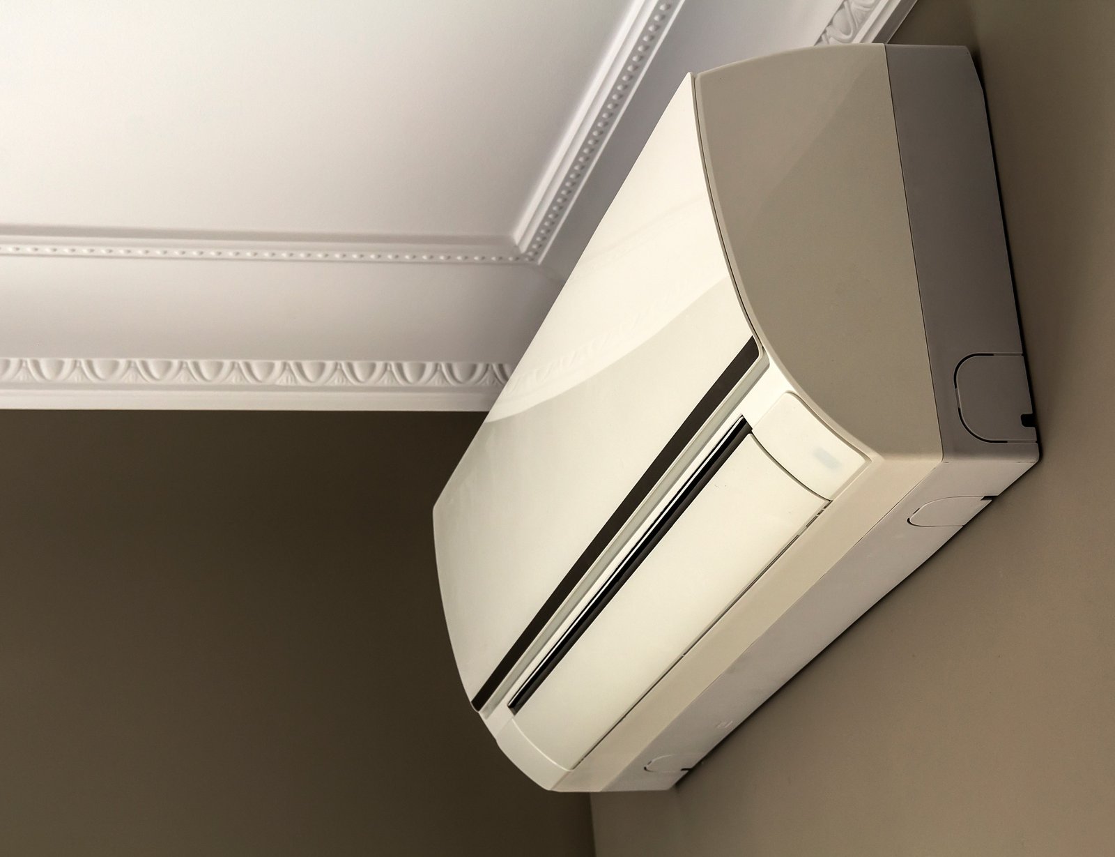Modern wall mounted air conditioner
